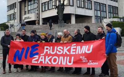Osobnosti občianskeho sektora pred NR SR vysvetľovali škodlivosť „ruského zákona“